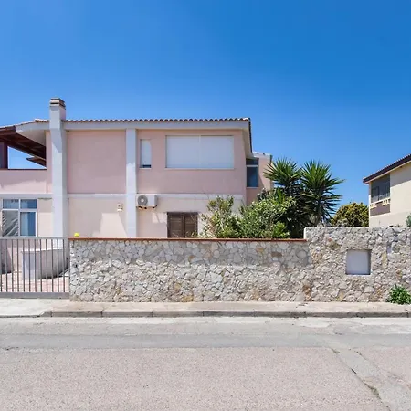 La Terrazza Di S'oru 'e Mari Сasa de vacaciones *